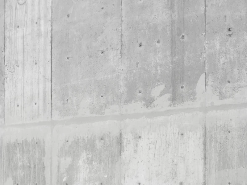 Reinforced concrete retaining wall