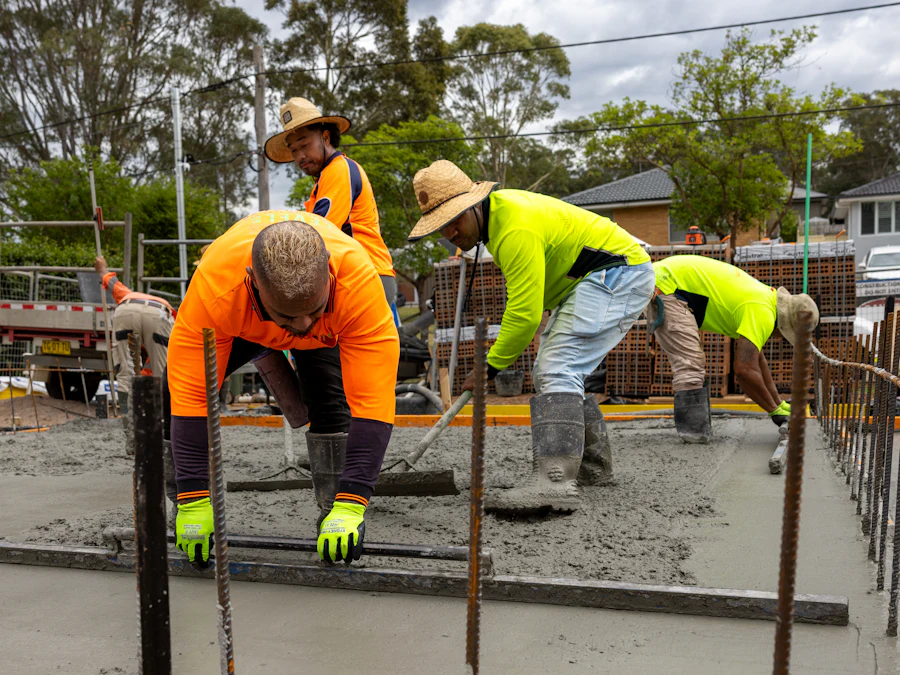 Power-floated ground-bearing slab